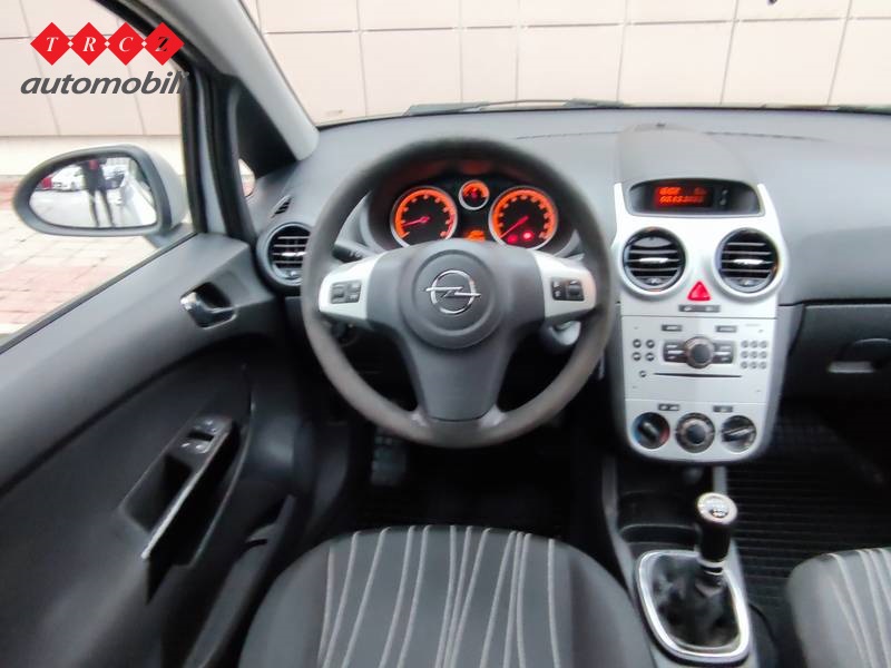 Opel Corsa V Rabljeno Vozilo Limuzina G Trcz Rabljena Vozila