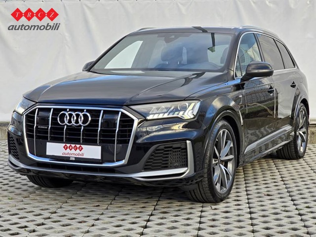 AUDI Q7 55 TFSIe quattro S line