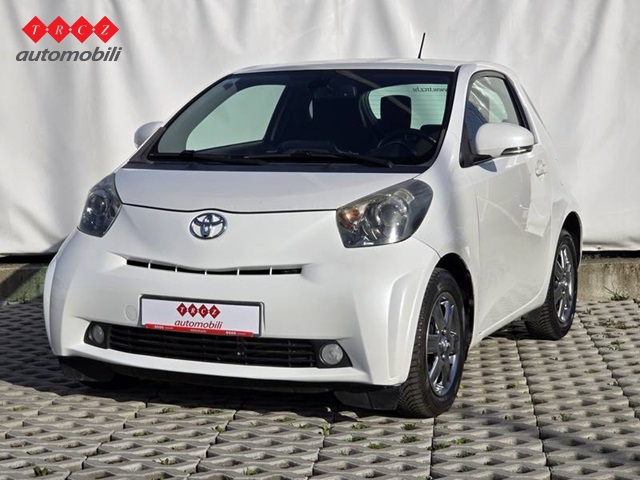 TOYOTA IQ 1.0